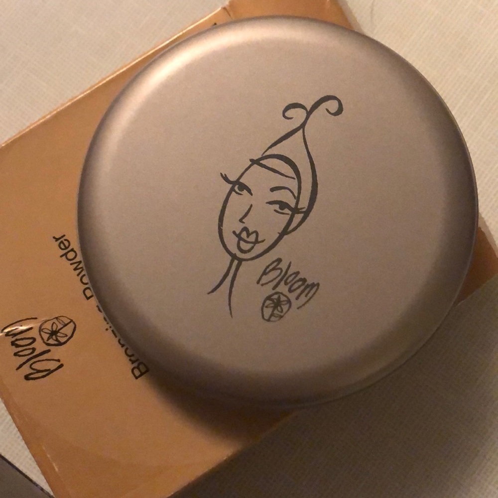 NIB Bloom Australian bronzing powder